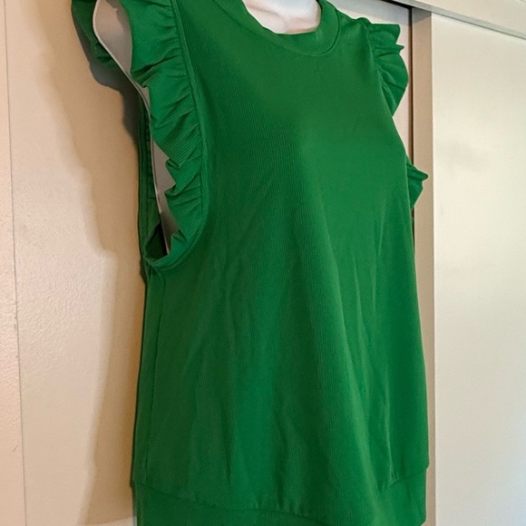 Ruffle Sleeve Green Top - Picture 2 of 4